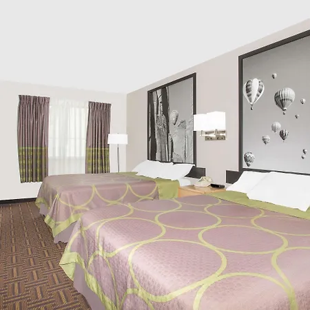 Super 8 By Wyndham Bloomfield-2