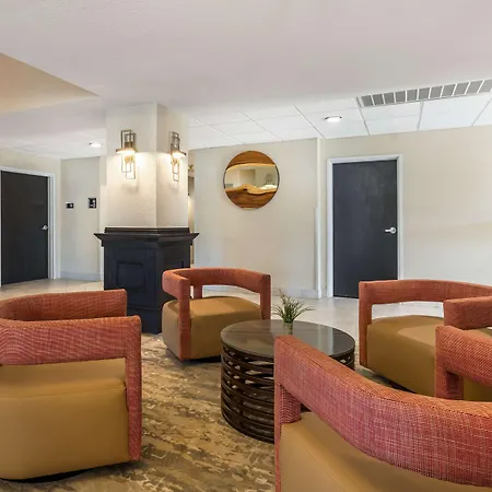 Best Western Prime Inn & Suites-3