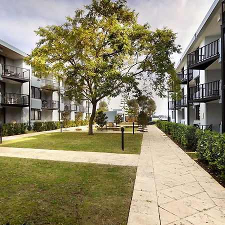 Lodestar Waterside Apartments-2