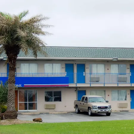 Motel 6-Clute, Tx-2