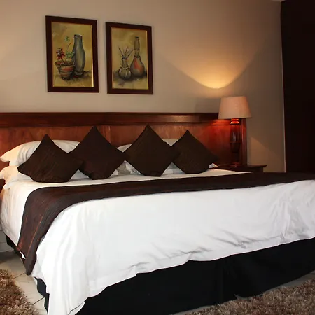 Eagles Nest Lodge-3