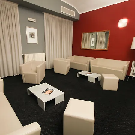 Hotel Urbani-3