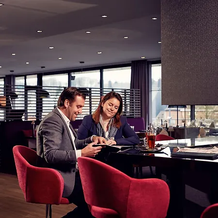 Hotel Charleroi Airport - Van Der Valk-3
