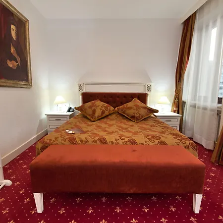 Hotel Unique Dortmund Hauptbahnhof-3