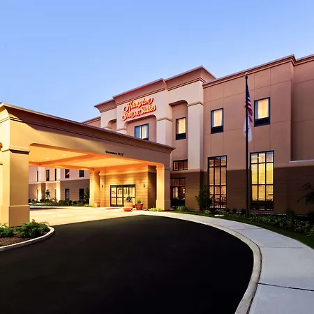 Hampton Inn & Suites Mahwah-2