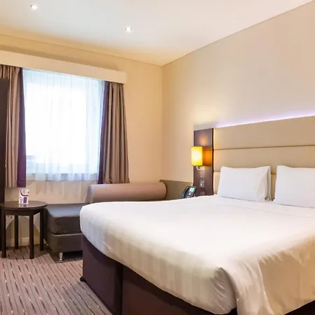 Premier Inn Doha Education City-2