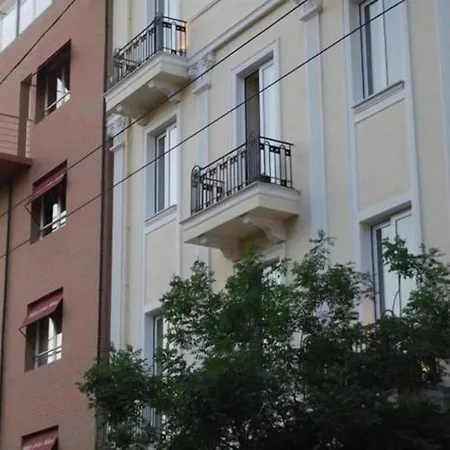 White Lotus Hotel-3