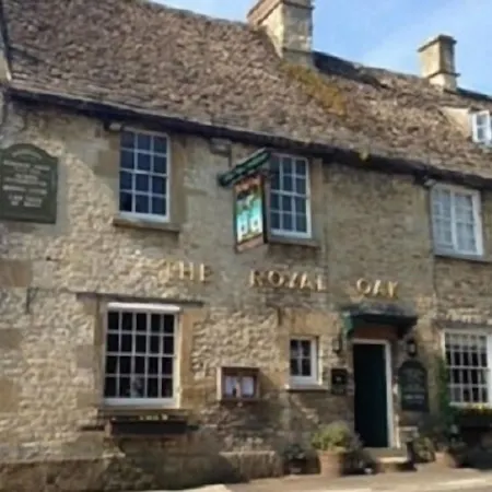The Royal Oak Burford-2