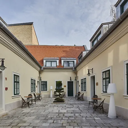 Maison Bistro & Hotel-2