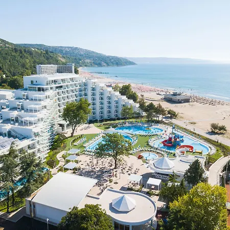 Maritim Hotel Paradise Blue-3