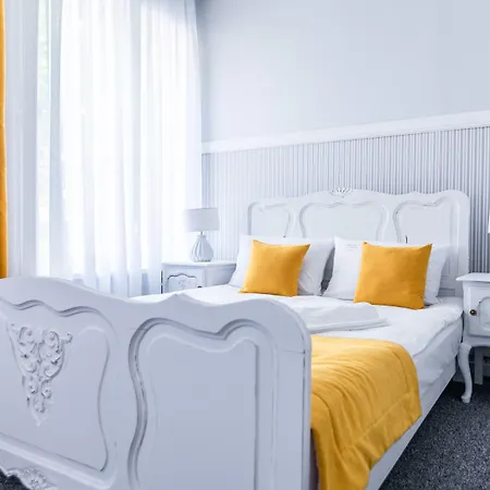 Premium - Bed & Breakfast-2