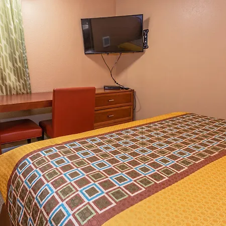 Far West Motel-2