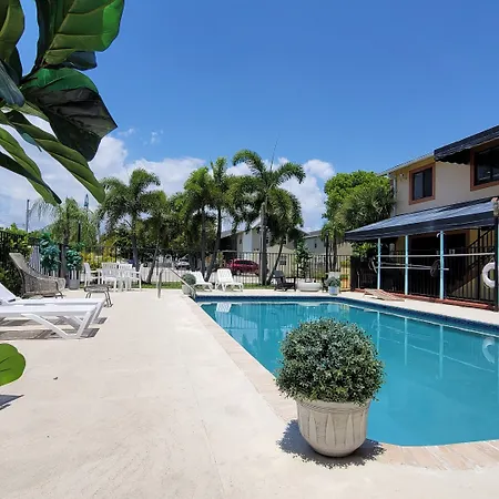 Sunny Palms Inn-2