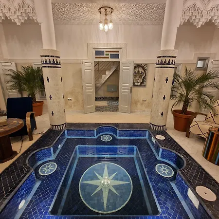 Riad Explore - Marrakech Medina Boutique Guest House-3
