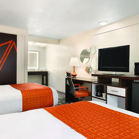 Dover Inn And Suites-3