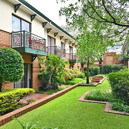 Courtyard Hotel Rosebank-3