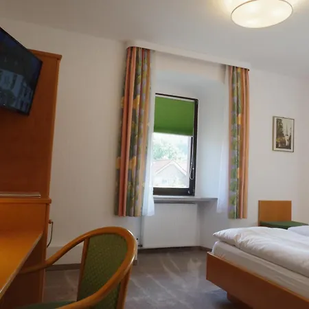 Land-gut-Hotel Räuber Lippoldskrug-3