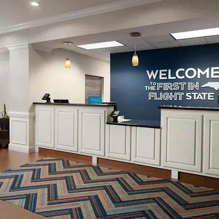 Hampton Inn & Suites Concord-Charlotte-3