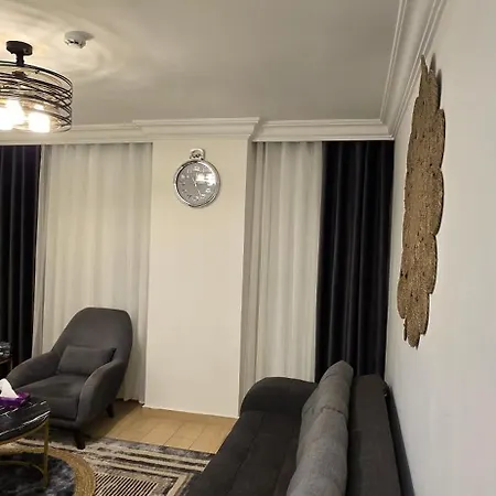Balcony Hotel-2