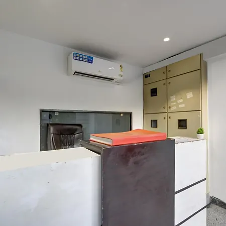 Qotel Comfort Ashok Vihar-3