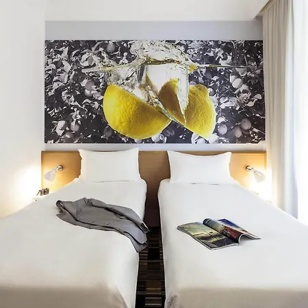 Ibis Styles Napoli Garibaldi-2