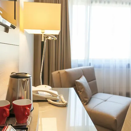 Leonardo Hotel Munich City North-2