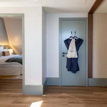 Maison Du Lac Boutique Hotel-2