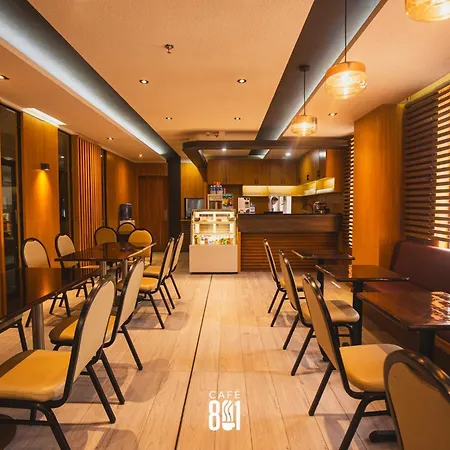 Hotel 801-3