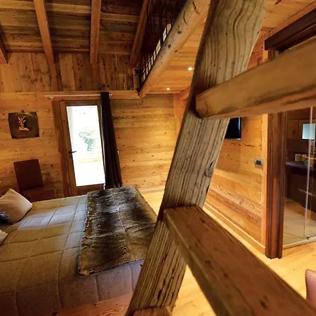 La Maison De Dolphe Chalet De Charme & Art Gallery-2