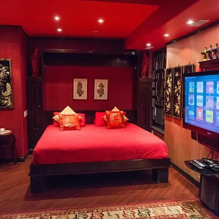 Mariaggi'S Theme Suite Hotel & Spa-2