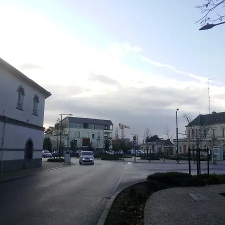 Hotel De La Gare-3