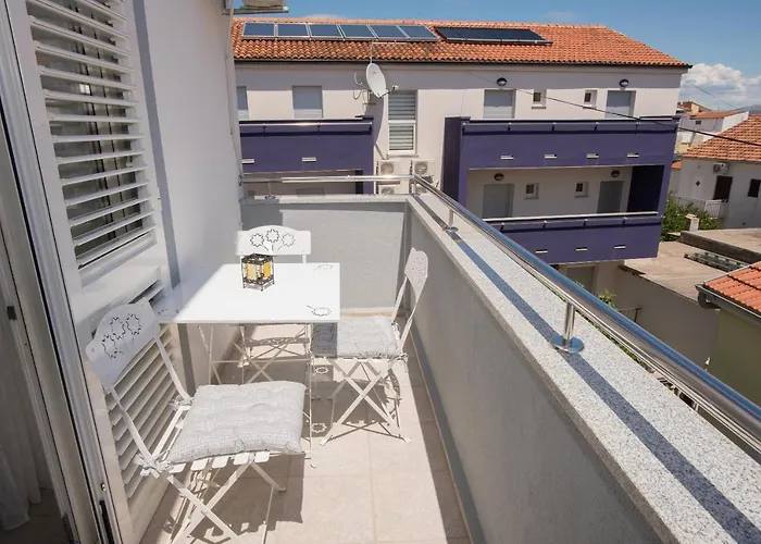 Apartments Lovric