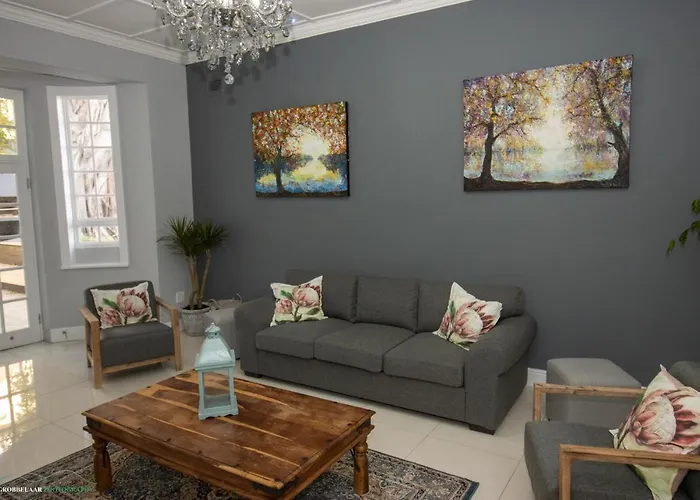 Dawson Manor Guest House