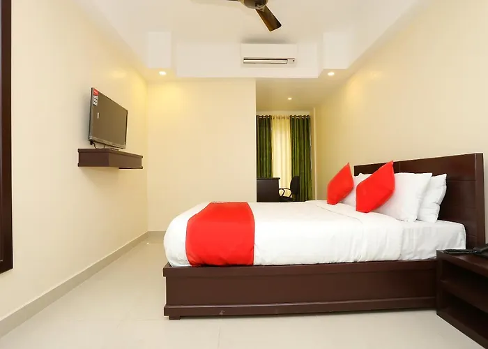 Aura Residency