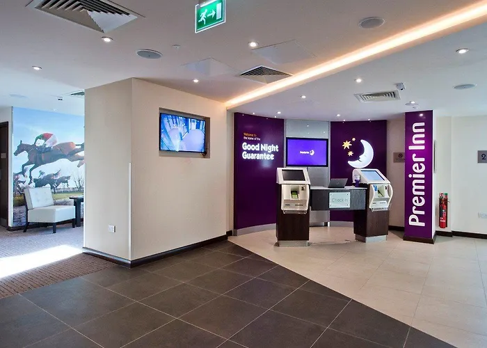 Premier Inn Cheltenham Town Centre