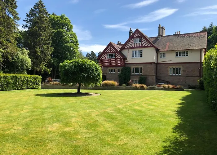 Rossal House Apartments