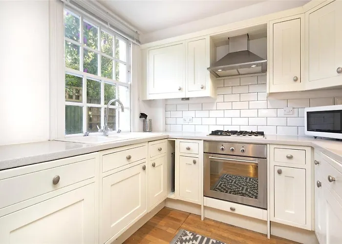Charming Cottage & Garden - Central Brighton!