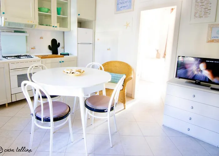 Casa Tellina, In Centro Con Spazio Esterno