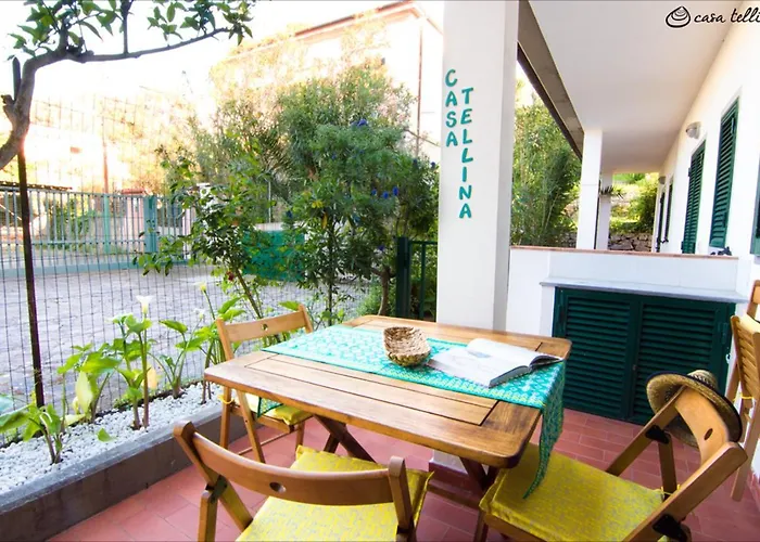Casa Tellina, In Centro Con Spazio Esterno