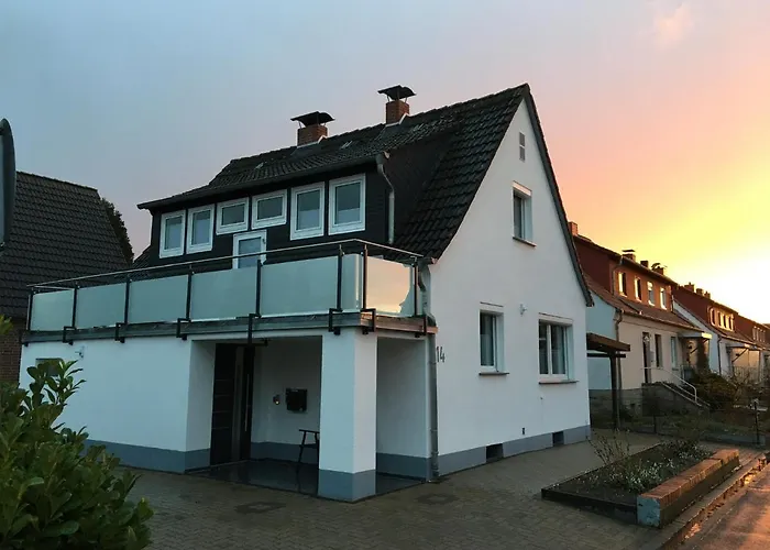 Ferienwohnung Rinteln: Cozy 4-Star Apartment with Terrace