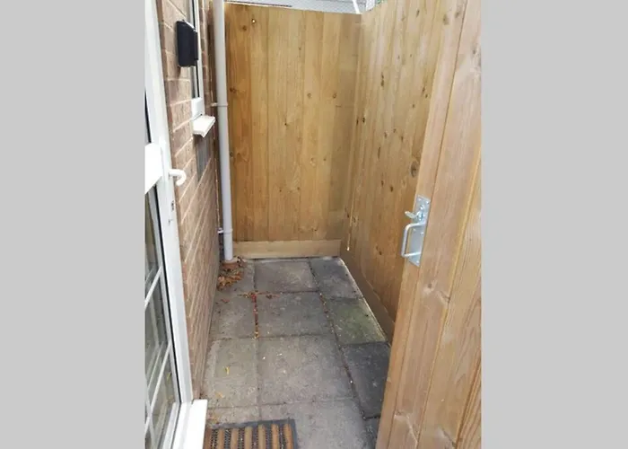 Cosy, Self Contained Annex