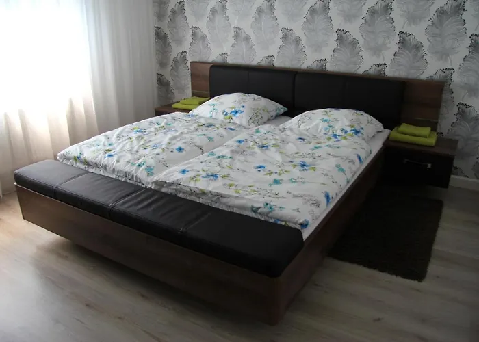 Geraeumige 4 Zimmer Wohnung An Den Kaiserthermen