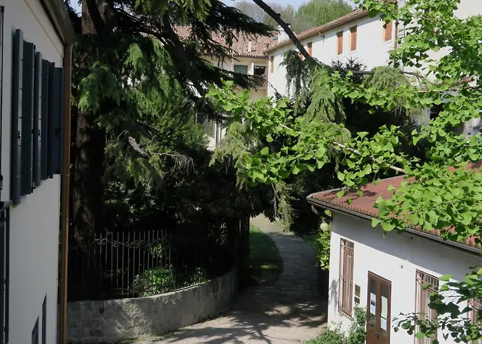 Foresteria Conti, Sulle Tracce Di Shakespeare