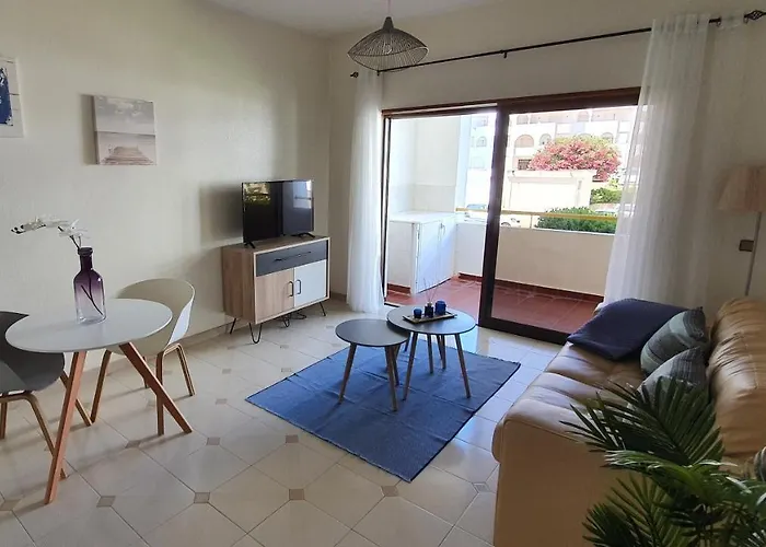 Casa Angela, 180M From The Beach