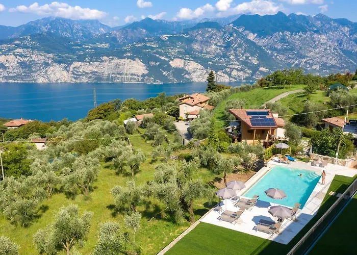 Pinini Country Apartments