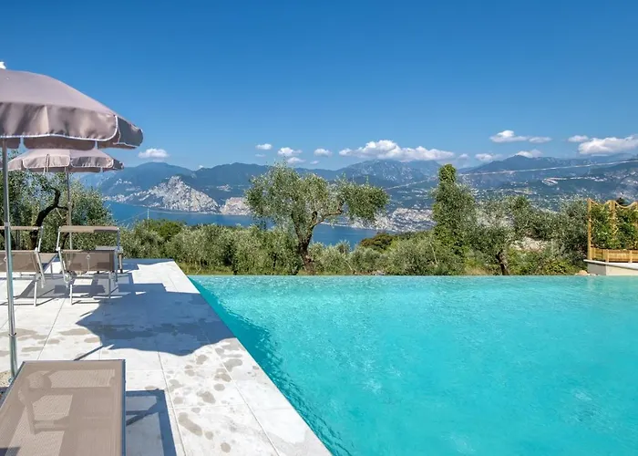 Pinini Country Apartments