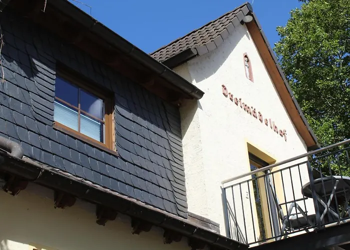 Dreimaedelhof