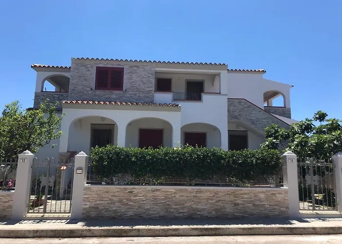 Appartamento In Villa Andreina