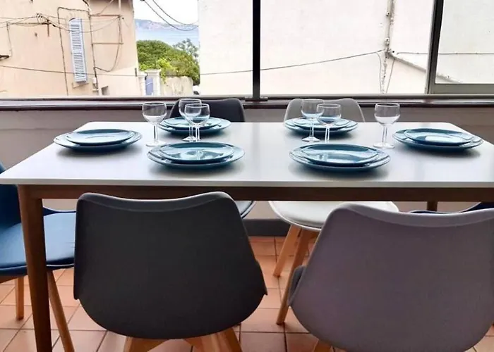 Appart Hotel Plage Des Capucins