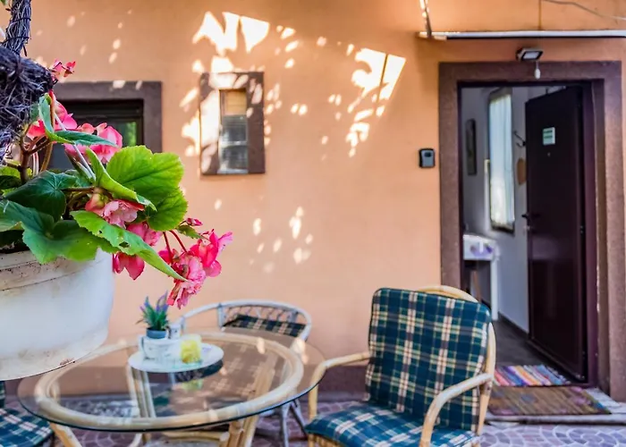 Little Garden House